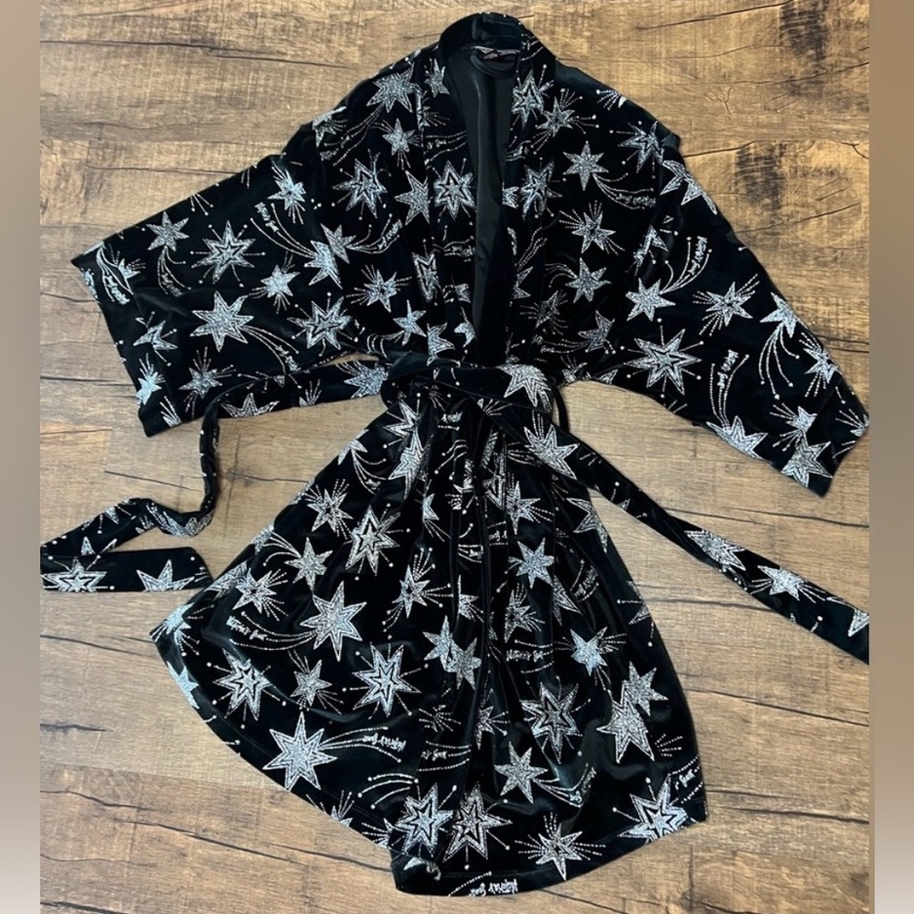 Victoria's Secret Velvet Star Kimono Robe, a limited-edition  runway piece XS
